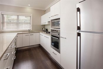 Everton Apartments - Mackay Tourism 7