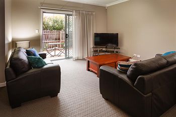 Everton Apartments - Mackay Tourism 15
