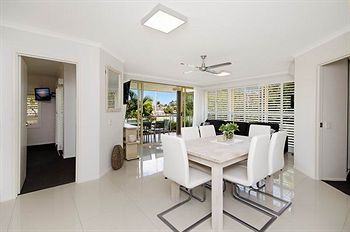 #2 Hastings Street - Mackay Tourism 13