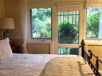 Brentwood Accommodation - Mackay Tourism 6