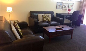 Australian Home Away @ Doncaster Elgar - Mackay Tourism 2
