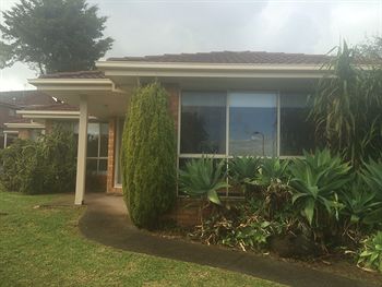 Australian Home Away @ East Doncaster Andersons Creek 1 - Mackay Tourism 8