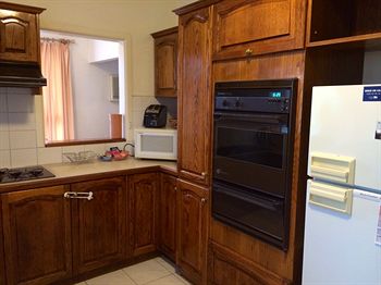Australian Home Away @ Doncaster Grange Park - Mackay Tourism 12