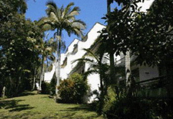 Palm Court Noosa - Mackay Tourism 11