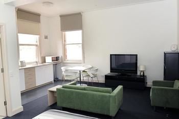 Yarra House Campus Summer Stays - Mackay Tourism 1