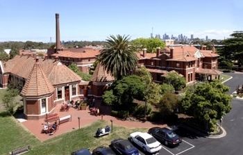 Yarra House Campus Summer Stays - Mackay Tourism 11