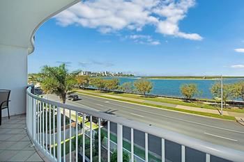 Sandy Shores Luxury Holiday Units - Mackay Tourism 69