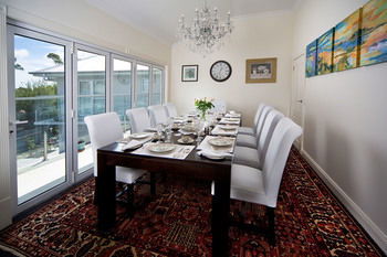 Katoomba Manor - Mackay Tourism 1