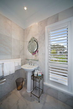 Katoomba Manor - Mackay Tourism 8