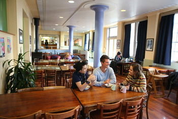 Blue Mountains YHA - Hostel - Mackay Tourism 6