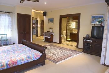 Kingfishers Manor @ Noosa - Mackay Tourism 45