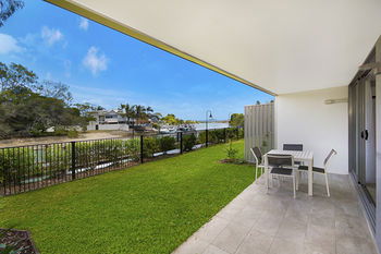 Jacaranda Noosa - Mackay Tourism 28