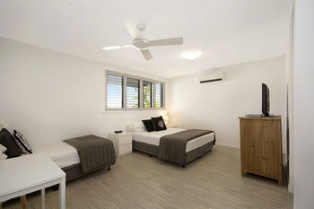 Jacaranda Noosa - Mackay Tourism 38