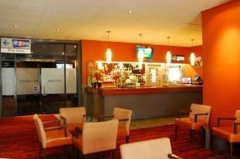 Palms Hotel Motel Chullora - Mackay Tourism 5