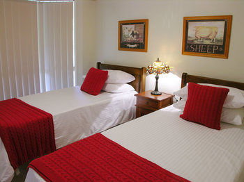 Apple Tree Cottage & Studio - Mackay Tourism 8