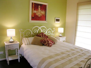 Apple Tree Cottage & Studio - Mackay Tourism 9