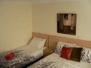 Motel Grande Tamworth - Mackay Tourism 12