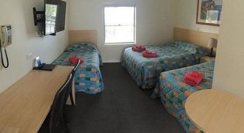 Motel Grande Tamworth - Mackay Tourism 14
