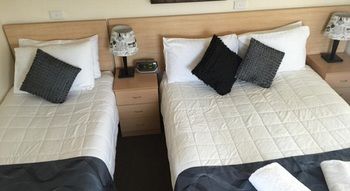 Motel Grande Tamworth - Mackay Tourism 18