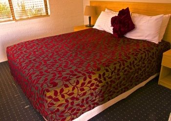 Motel Grande Tamworth - Mackay Tourism 20