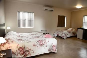 Station Hotel Motel Kurri Kurri - Mackay Tourism 4