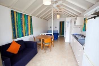Maroochy River Cabin Village & Caravan Park - Mackay Tourism 3
