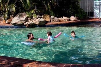 Maroochy River Cabin Village & Caravan Park - Mackay Tourism 8
