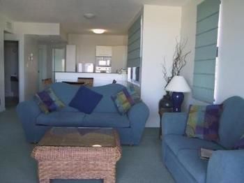 King's Row Holiday Apartments - Mackay Tourism 9