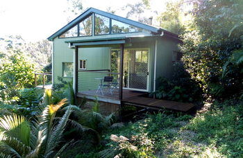 Treetops Accommodation Montville - Mackay Tourism 52