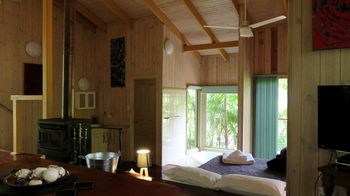 Treetops Accommodation Montville - Mackay Tourism 65