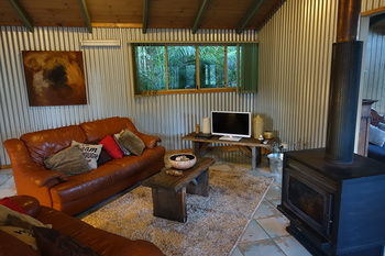Treetops Accommodation Montville - Mackay Tourism 71