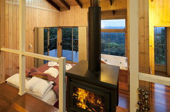 Treetops Accommodation Montville - Mackay Tourism 77