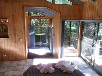 Treetops Accommodation Montville - Mackay Tourism 79