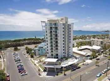 Beach On Sixth - Mackay Tourism 0