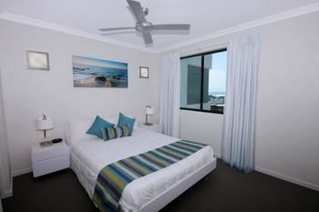 Beach On Sixth - Mackay Tourism 9