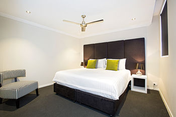 Astina Serviced Apartments - Parkside - Mackay Tourism 3