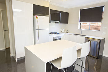 Astina Serviced Apartments - Parkside - Mackay Tourism 5