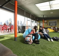 Melbourne Metro YHA - Hostel - Mackay Tourism