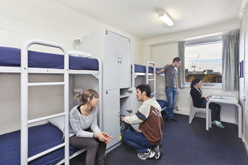 Melbourne Metro YHA - Hostel - Mackay Tourism 11