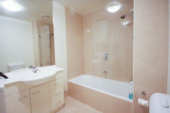 Amazing City Apartment - Mackay Tourism 6