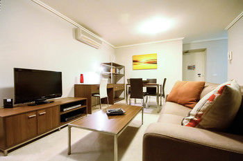 Amazing City Apartment - Mackay Tourism 29