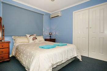 Roseland Holiday House - Mackay Tourism 4