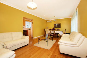 Roseland Holiday House - Mackay Tourism 11