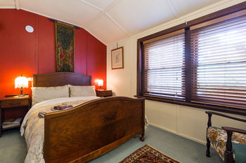 Strathvea Guest House - Mackay Tourism 13