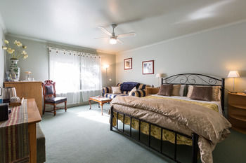Strathvea Guest House - Mackay Tourism 17