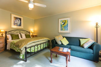Strathvea Guest House - Mackay Tourism 18