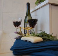 LaposAuberge Angara Bed and Breakfast - Mackay Tourism