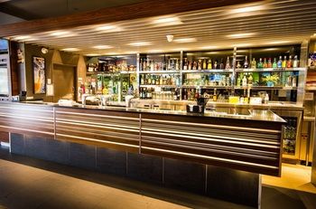 Grand Hotel Rockdale - Mackay Tourism 4
