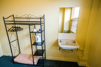 Grand Hotel Rockdale - Mackay Tourism 15