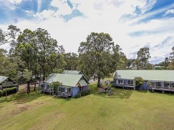Vineyard Hill - Mackay Tourism 10